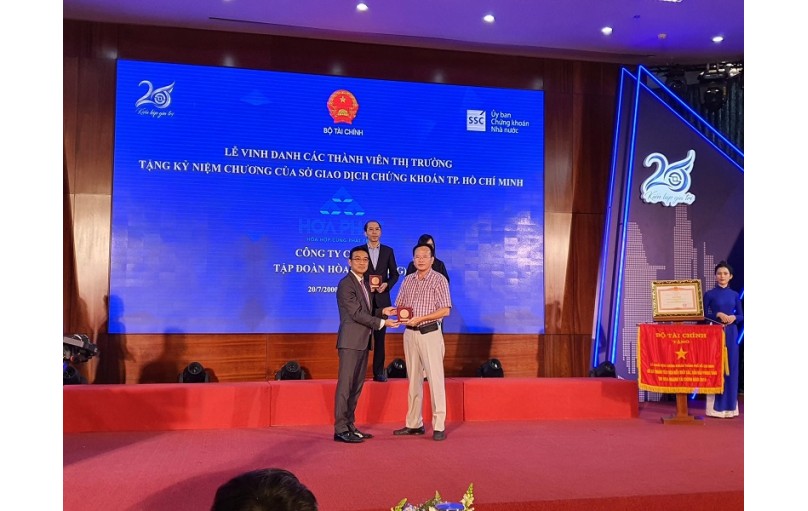 Hòa Phát được Sở Giao dịch chứng khoán TP.HCM vinh danh tại lễ kỷ niệm 20 năm TTCK Việt Nam