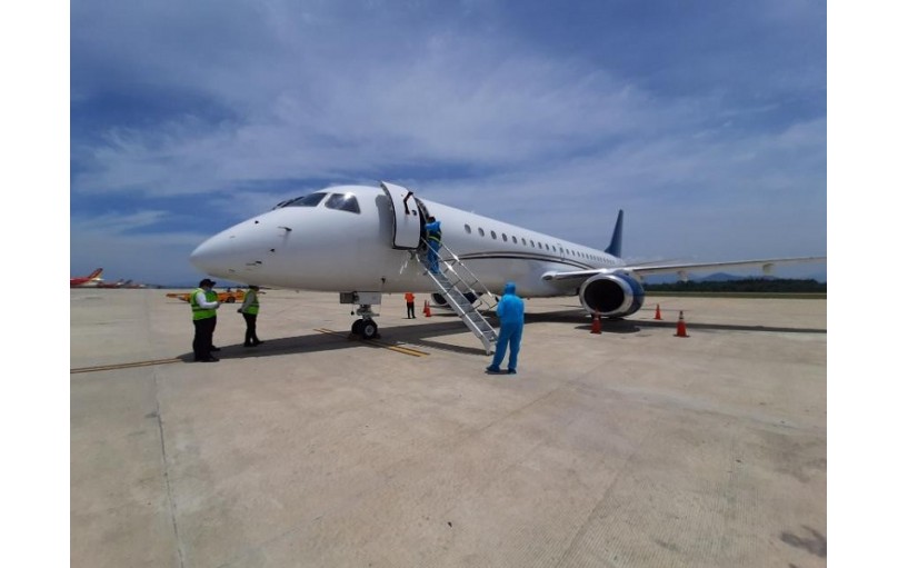 Hòa Phát bao trọn gói chuyến bay đưa 15 chuyên gia đến Dung Quất